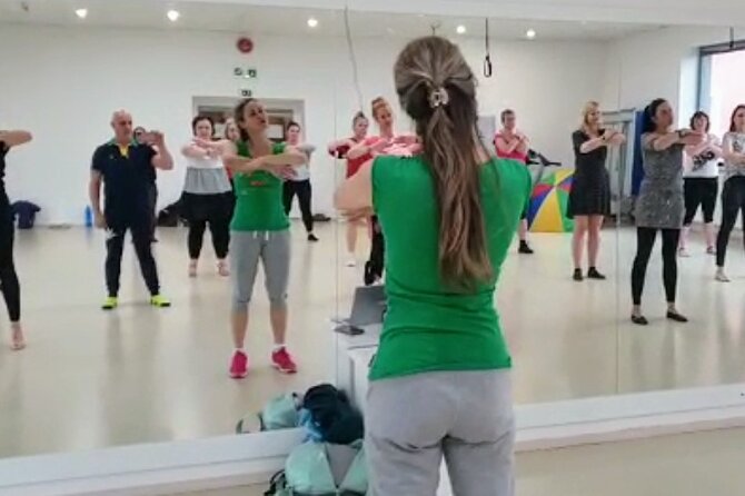 Salsa & Bachata, Dance Lessons Los Cristianos. Have Fun and Learn - Accessibility and Group Size