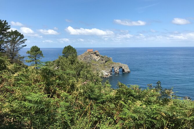 San Juan De Gaztelugatxe With Winery Visit and Lunch (From Bilbao) - Exploring San Juan De Gaztelugatxe