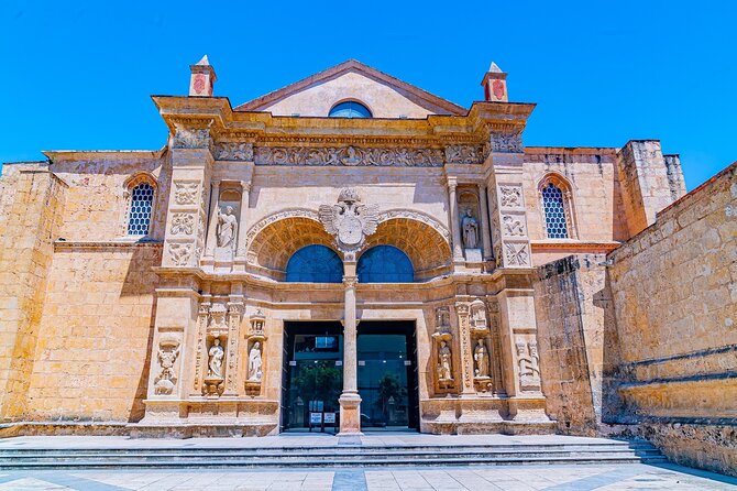 Santo Domingo Historical and Cultural Tour From Punta Cana - Taking in Dominican Culture