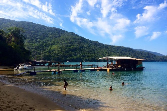 Schooner Shuttle to Lopes Mendes From Vila Do Abraao - Meeting Point and Logistics
