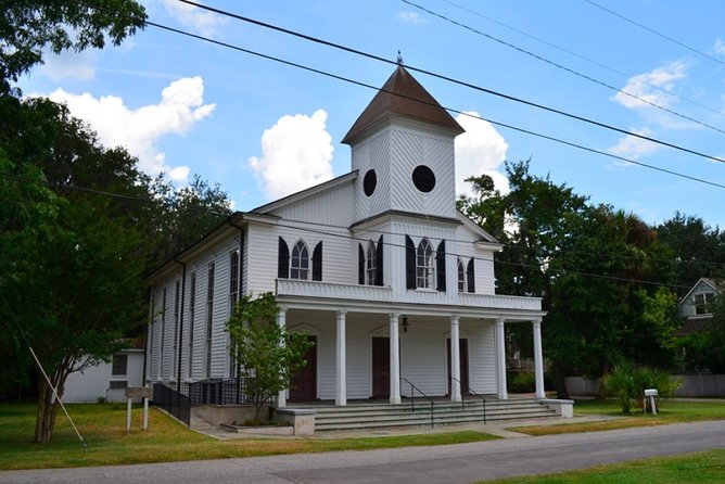 Self-Guided Beaufort Scavenger Hunt: If the Walls Could Talk - Navigating the Scavenger Hunt