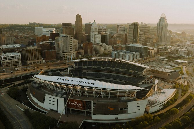 Self-Guided Cincinnati Scavenger Hunt: True America - Navigating the Scavenger Hunt
