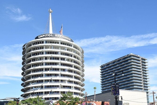 Self Guided Scavenger Hunt: Tinseltowns Biggest Stars - Exploring Sunset Boulevard