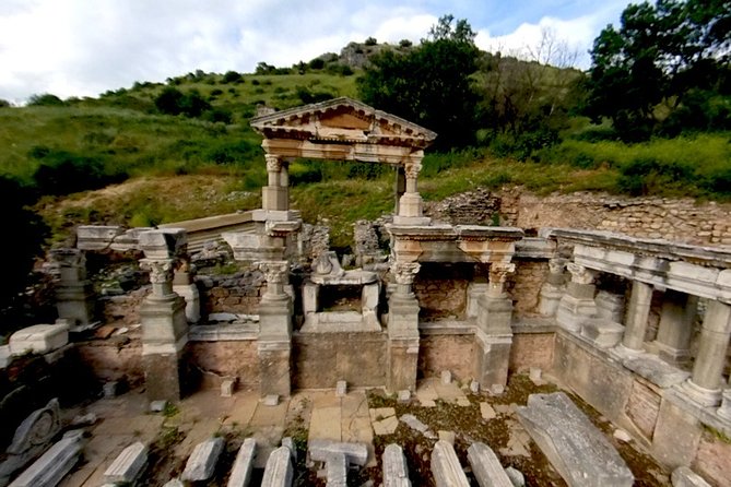 Self-guided Virtual Tour of Ephesus: The Highlights - Impressive Ephesus Amphitheater