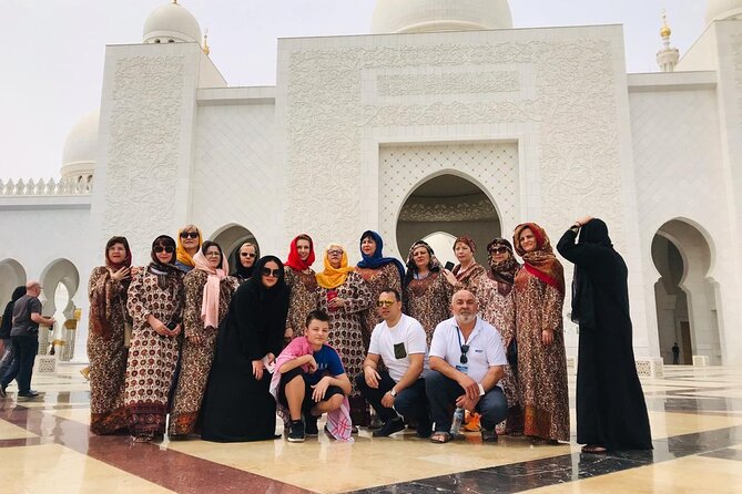 Semi-Private Abu Dhabi Guided Cultural Tour With Lunch - Visiting the Sheikh Zayed Grand Mosque