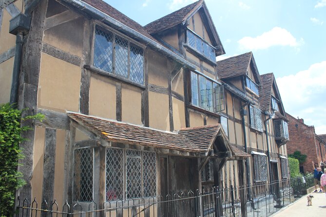 Shakespeare and Hathaway Tour Review - Tour Schedule