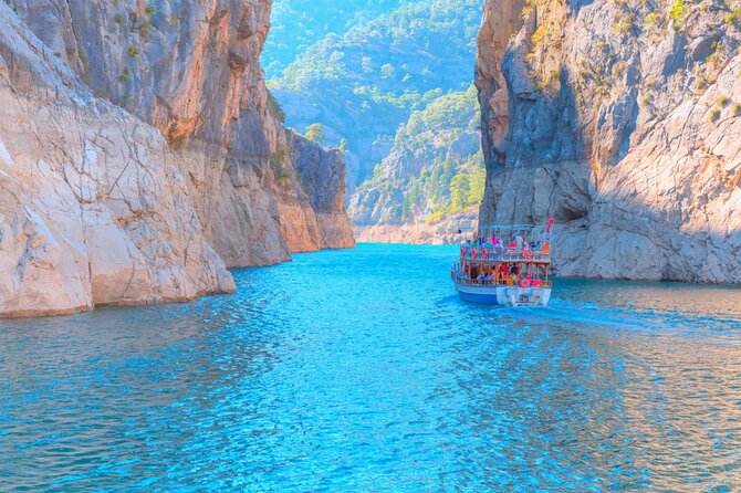 Side Green Canyon Boat Tour With Soft Drinks and Lunch - Accessibility and Participation Details
