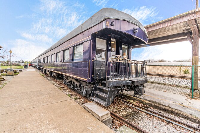 Skip the Line: Historic Railpark and Train Museum Ticket With Guided Tour - Guided Tour Experience