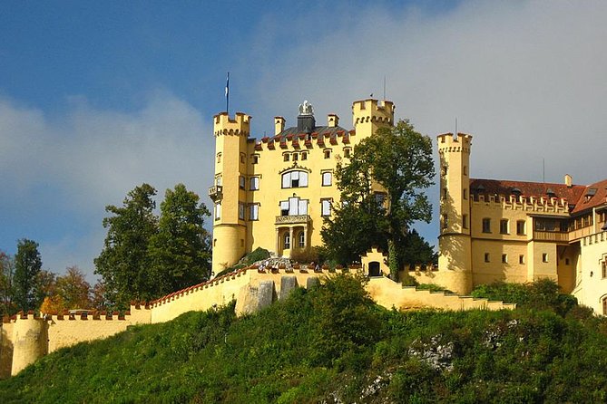 Skip-the-Line Neuschwanstein Castle Entry and Bike Tour  - Füssen - Product Code for Reference