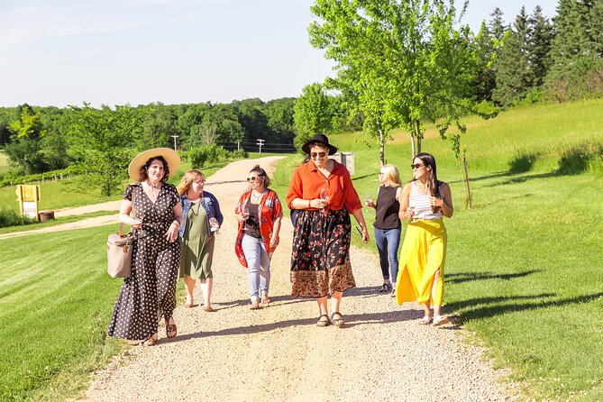 Small-Group Vineyard and Orchard Tour With Wine Tasting in Muscoda - Health and Accessibility Considerations