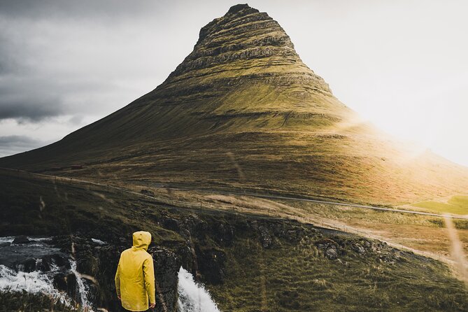 Snæfellsnes in Spanish With Lunch on a Farm Minibus - Meeting and Pickup Details