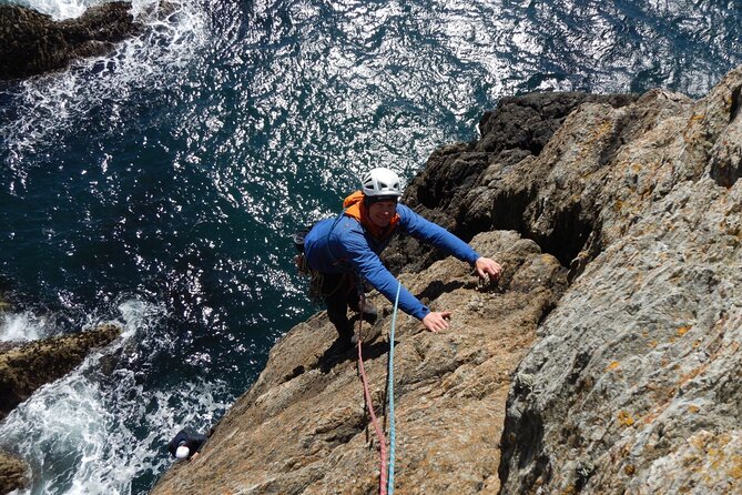 Snowdonia Climbing and Mountaineering Experience - Health and Accessibility Considerations
