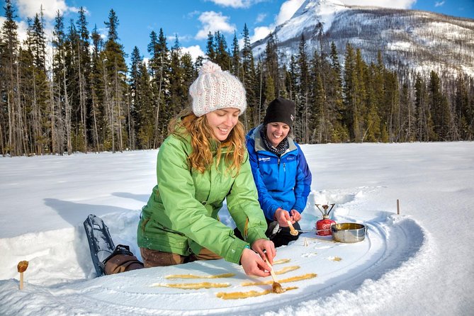 Snowshoeing Tour to the Paint Pots - Meeting Information