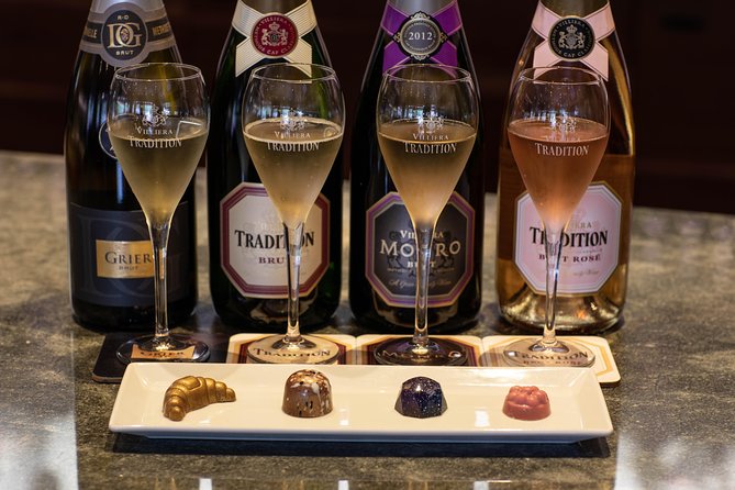 SPARKLING Sensation - Private Stellenbosch Bubbly Tour - Vineyard and Winery Visits