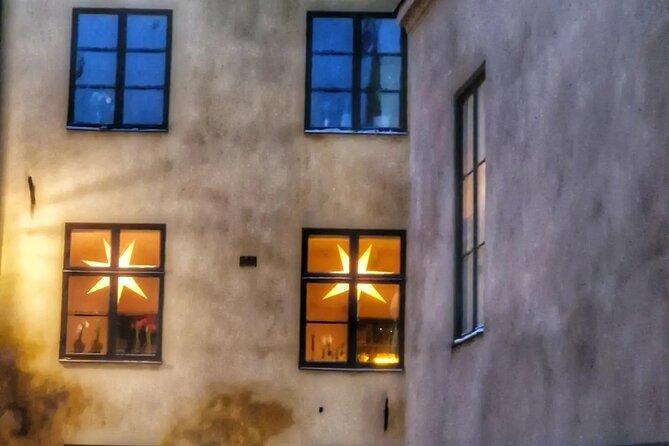 Stockholm Old Town Magic Christmas Walk - Discovering Charming Alleyways and Cobblestone Streets