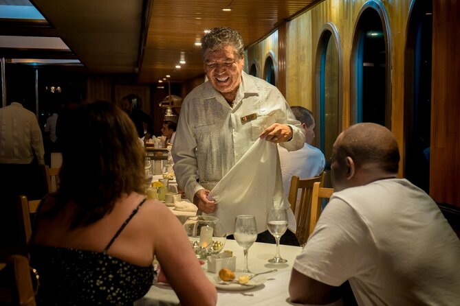 Sunset Dinner Show Cruise Tour in Cabo San Lucas - Customer Ratings and Reviews