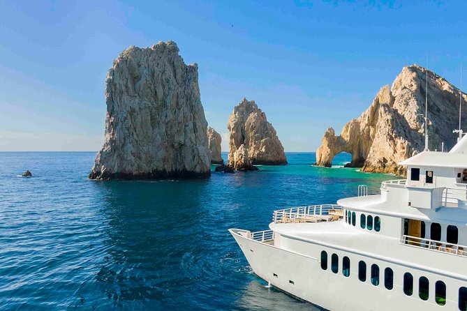 Sunset Mexican Dinner Cruise and Live Music in Cabo San Lucas - Entertainment and Music