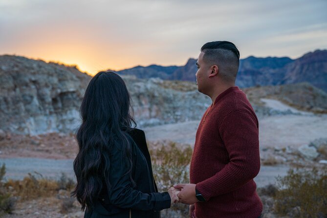 Sunset Red Rock Canyon Helicopter Tour and Champagne Toast - Pickup and Meeting Information