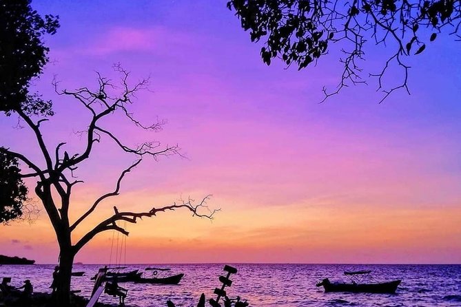 Sunset With Plankton in Baru, Quiet Beach Club - Getting to the Quiet Beach Club
