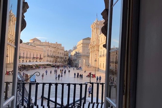 Syracuse: Pearl of the Mediterranean (Guided Tour) - Exploring the Syracuse Cathedral