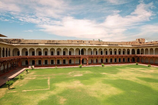Taj Mahal Sunrise and Sunset Tour From Delhi With Fatehpur Sikri - Transportation Details