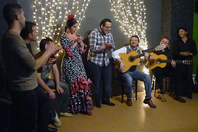 Tapas Dinner and Flamenco Show in Valencia - Accessibility and Requirements
