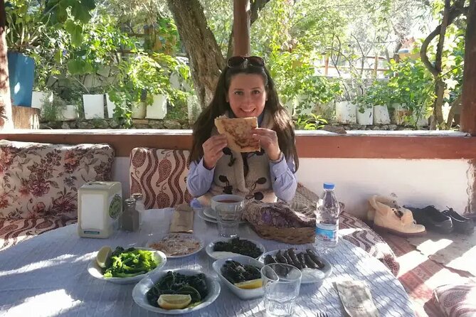 Taste of Traditional Turkish Cuisine | Small Group Kusadasi Food Tour - Savory Lunch Experience