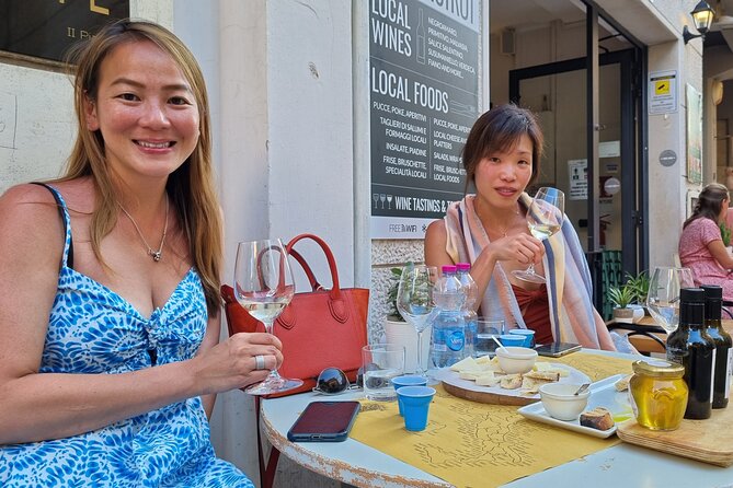 Taste Olive Oil and Wine in Lecce - Atmosphere and Ambiance