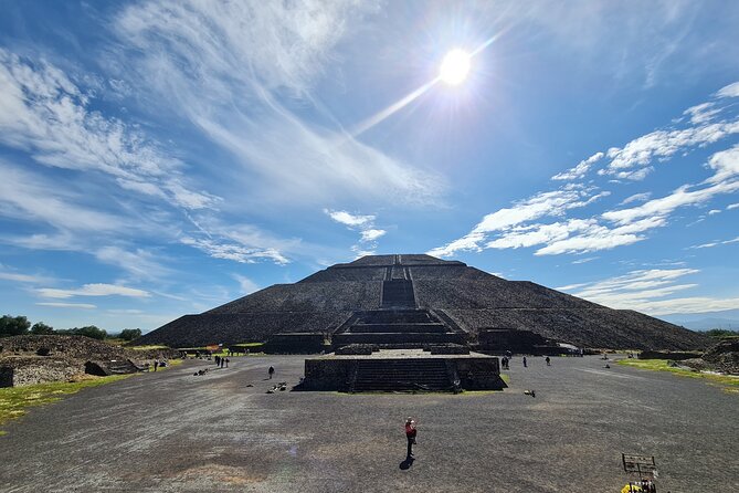 Teotihuacan Private Tour & Shared Hot Balloon Flight - Guided Experience
