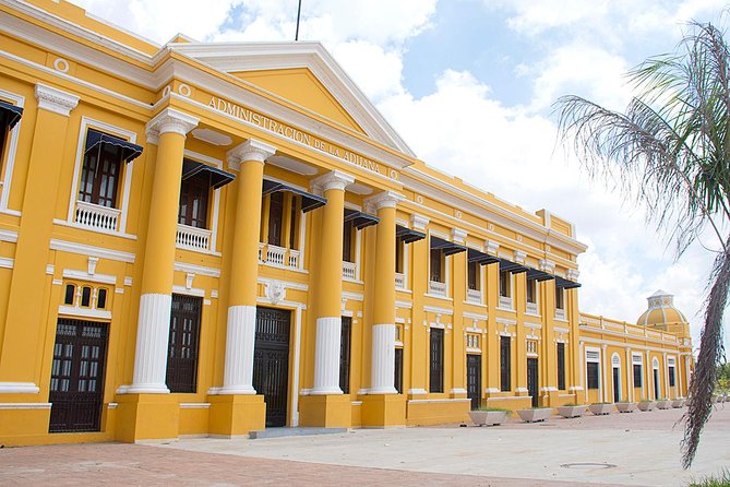 The Center: Charm, Culture and Flavors - Discovering Local Culinary Delights