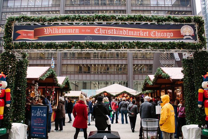 The Christmas Tree Crawl Experience Chicago at the Holidays - Tour Inclusions and Requirements