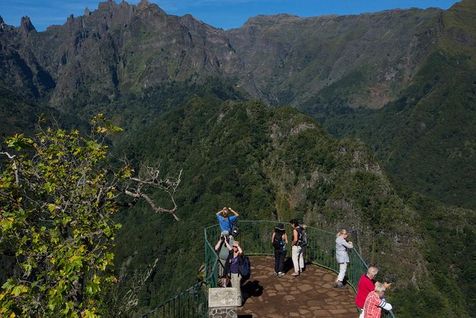 The Enchanting North – Jeep Safari Tour - Full Day - Tour Duration and Group Size