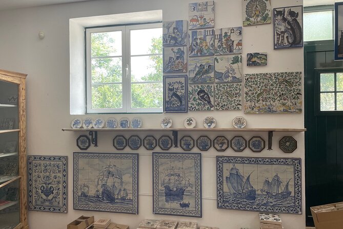 Tile Painting Experience and Visit Azeitão Wine Cellar - Cancellation Policy