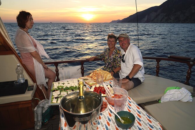 Tour of Apericena at Sunset and Dinner on Boat - Accessibility and Participation