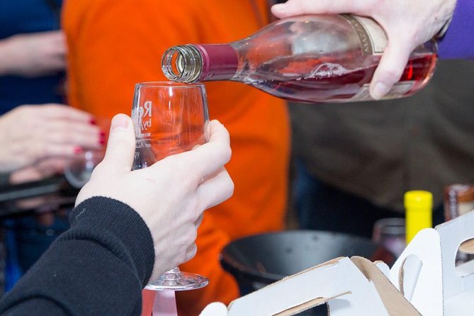 Ultimate Wine Country and Niagara Falls Private Tour With Lunch - Pickup Information