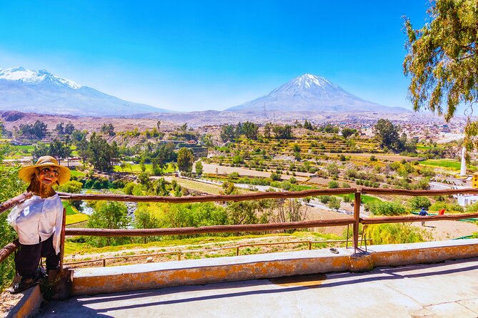 Urban Wonders in Arequipa: City Tour and Monastery - Immerse in Local Culture