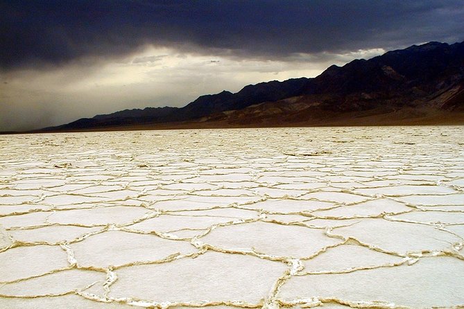 Uyuni Salt Flats - 3 Days/2 Nights + Bus La Paz - Uyuni - La Paz - Transportation and Guides