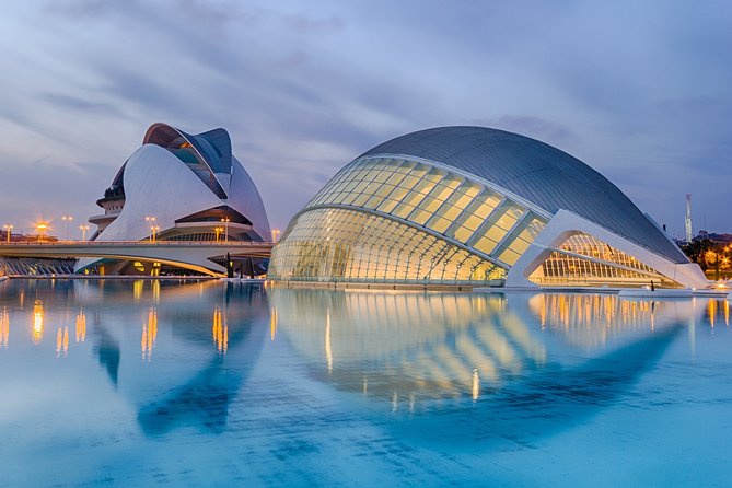 Valencia Unveiled: A Walking Tour Through Time - Taking in the Old Citys Charm