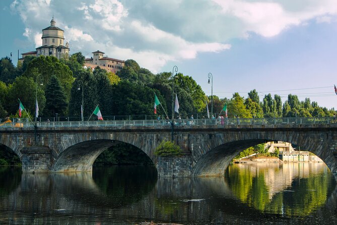 Verona : Private Custom Walking Tour With A Guide (Private Tour) - Meeting and Pickup Details