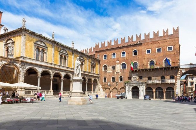 Verona Small Group Walking Tour - Meeting and Ending Points