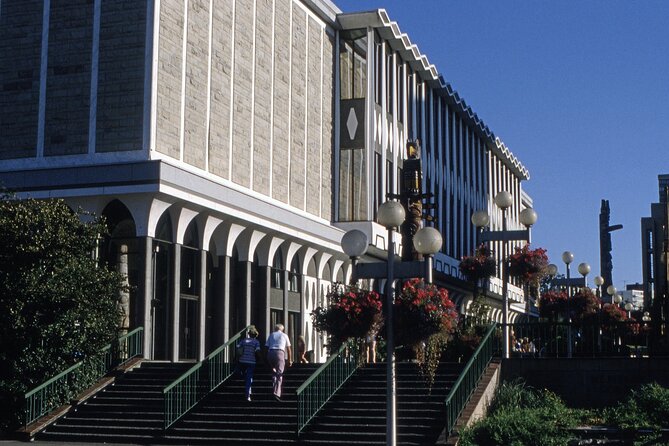 Victoria Harbour: a Smartphone Audio Walking Tour - Meeting and End Points