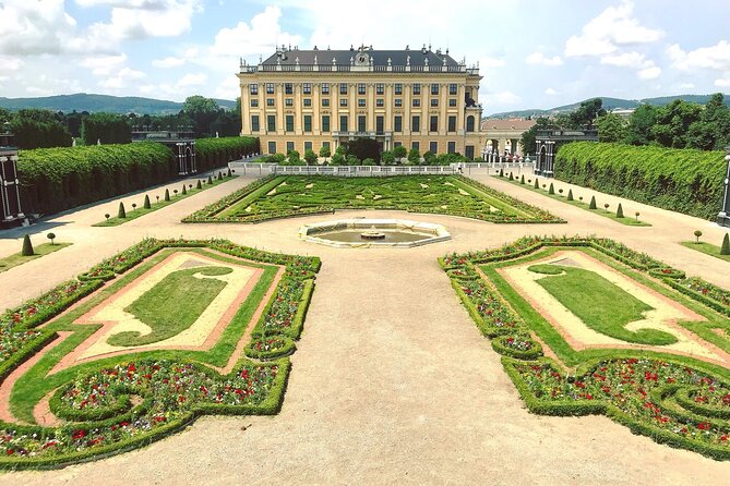 Vienna and Bratislava Private Full-Day Tour From Prague - Meeting and Pickup Information