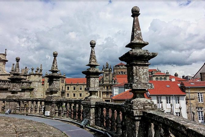Vigo Shore Excursion: Small Group Santiago De Compostela Full Day Tour - Meeting and Pickup
