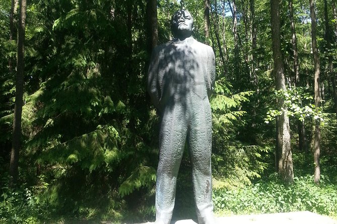 Vilnius Day Trip to Dzukija National Park Including Grutas Park - Tour Inclusions and Benefits