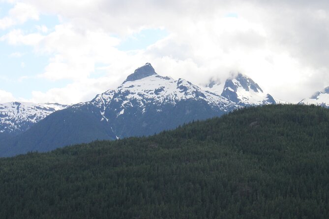 VIP Private Sedan Transfer Whistler BC to Vancouver Intl. Airport - Accessibility and Participation