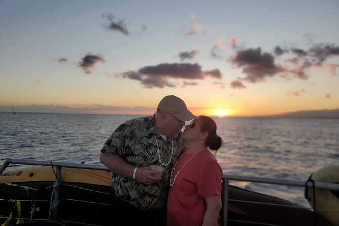 Waikiki Friday Firework Catamaran Tour - Meeting Point and Logistics