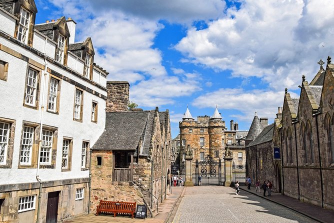Walking Tour in Roslin Village - Meeting and End Points