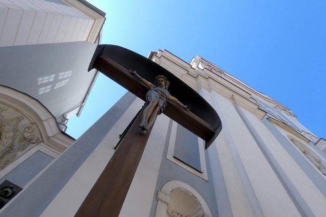 Wroclaw District Of The Four Temples Private Tour - Local Guide Expertise