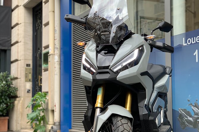 X-ADV Honda  Scooter Rental Review - Meeting and Pickup