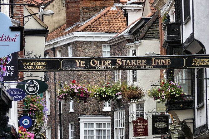 York Private Walking Tour With a Professional Guide - Accessibility Information